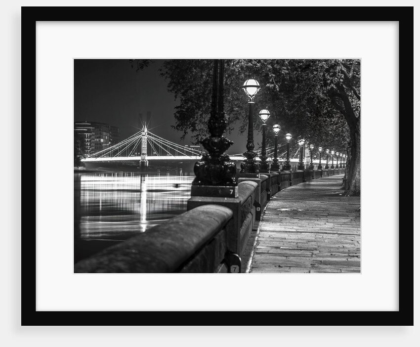 London Riverside Promenade by Assaf Frank
